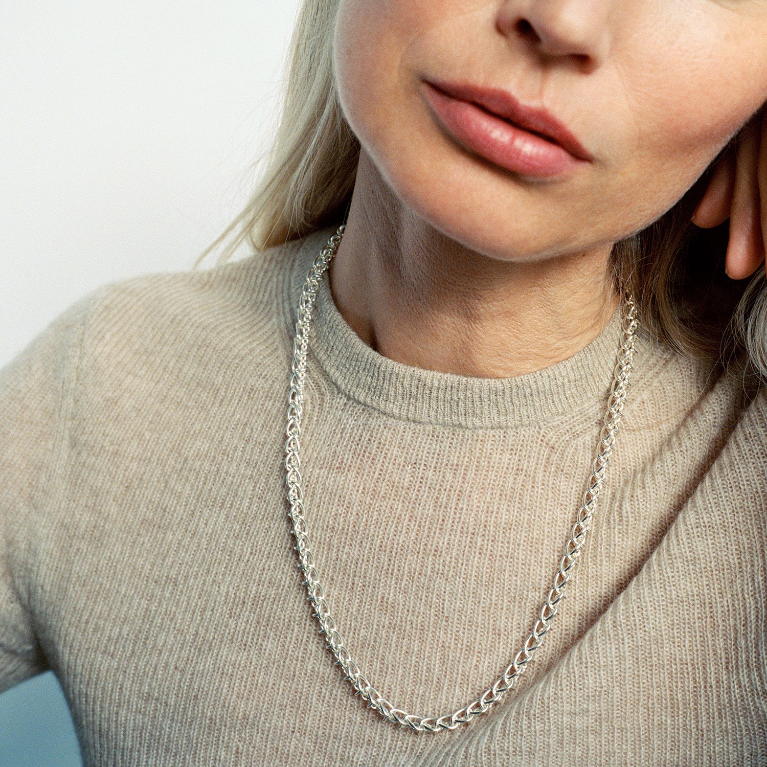 DETAIL245803